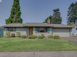 17035 SE Salmon St, Portland, OR 97233