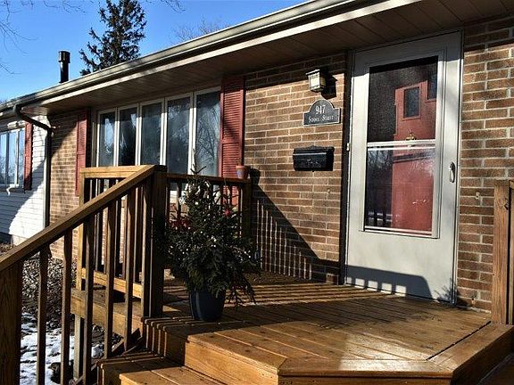 4th image of 947 School St