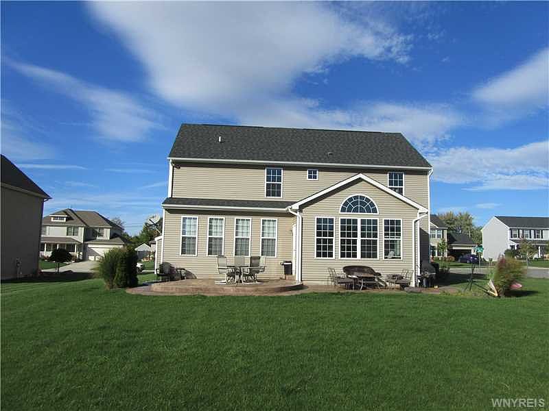 2nd image of 21 Morris Cres