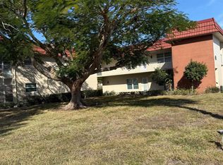 41 Woodland Drive #102, Vero Beach, FL 32962
