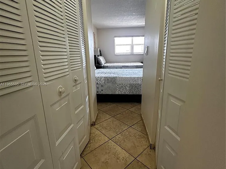 410 SE 2nd St #308 — Photo 24