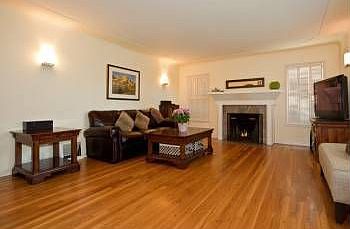 1st image of 1150 Crescent Dr