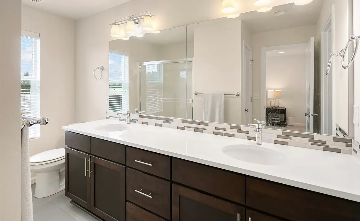 4 bed, 3.5 bath, 1830 sqft, $3,800 — Photo 3