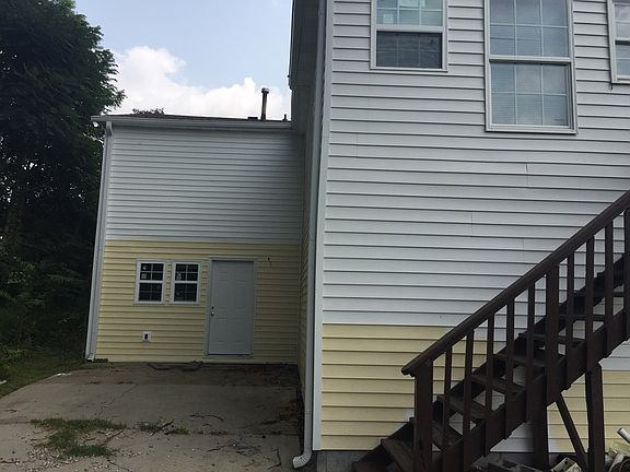 3rd image of 539B Polly Dr