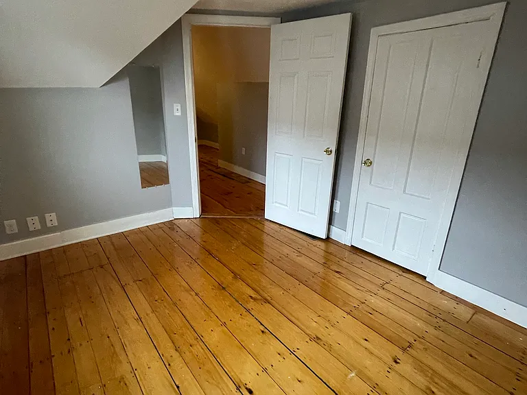 16-18 Brackett St #2 — Photo 20