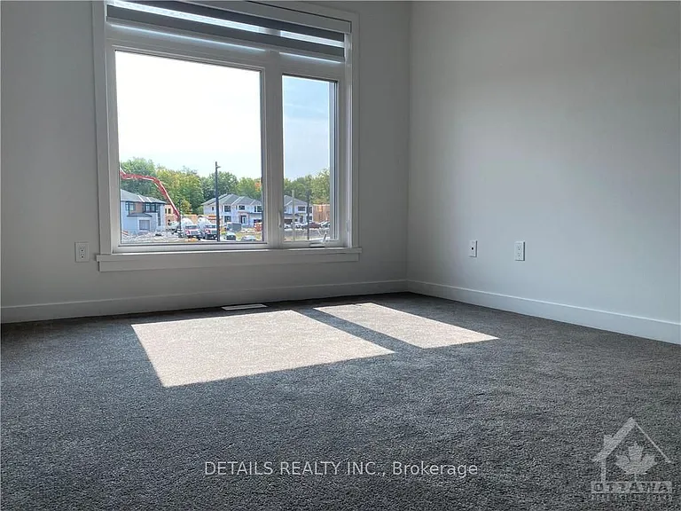 370 Walden Dr — Photo 28