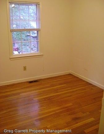 2nd image of 49 Gainsborough Pl