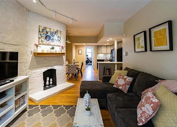 2nd image of 32 N Boyle Ave