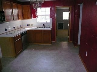 3rd image of 1604 NW Irwin Ave