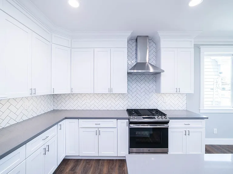 1610 E Ocean Blvd — Photo 13