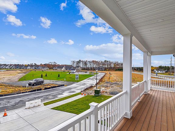 4th image of 34104 Hornbeam Dr