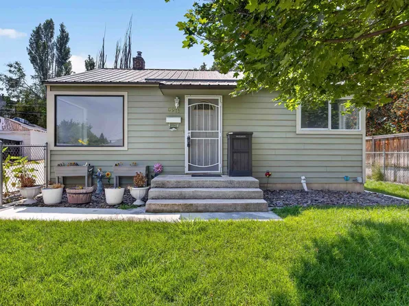 5911 N Braeburn Dr, Spokane, WA 99205
