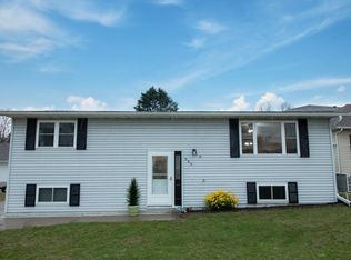 640 Harrison St, Lewiston, MN 55952