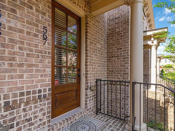 2nd image of 567 Ansley Cir NE
