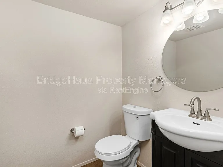 7831 Rancho Fanita Dr #D — Photo 14