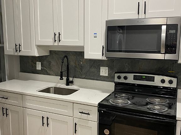 4th image of 2326 McCulloh St #F
