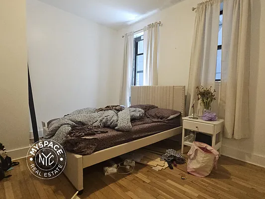Bedroom, photo 5