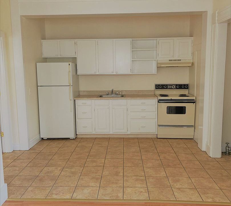 1st image of 26 E Housatonic St #1