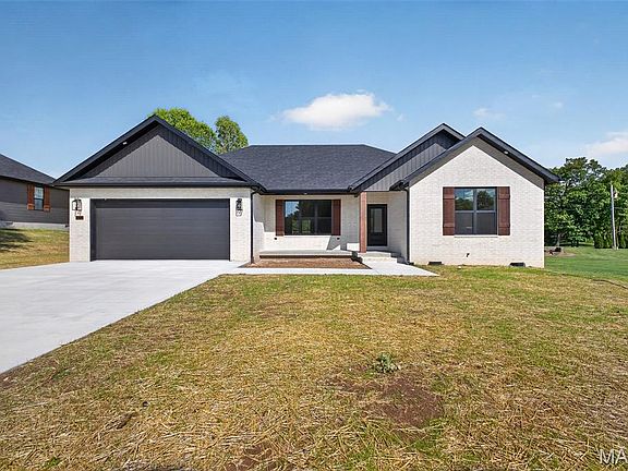 2nd image of 2228 Cherry Blossom Cir
