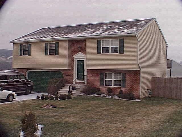 2nd image of 208 Kendale Rd
