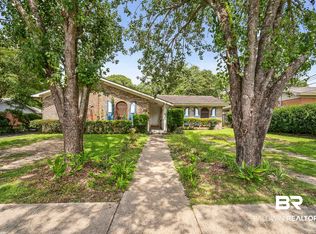 2710 Longleaf Dr, Mobile, AL 36693