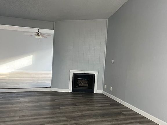 3rd image of 10429 El Mercado Dr