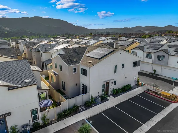 239 Blended Pl, Fallbrook, CA 92028