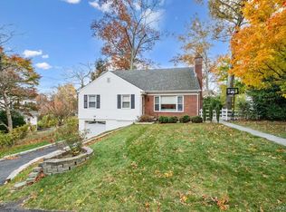 35 Kass Rd, White Plains, NY 10605