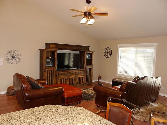 5th image of 4706 Oak Grove Blvd