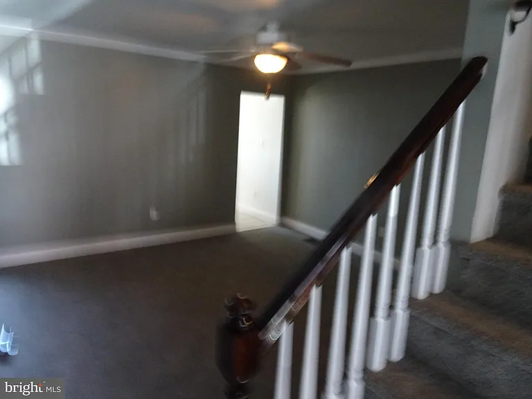 213 E 2nd St — Photo 8