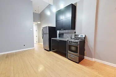 1516 Gates Avenue, #3L