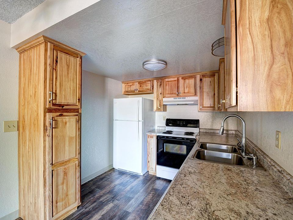 1st image of 2351 Victor Ave APT 16