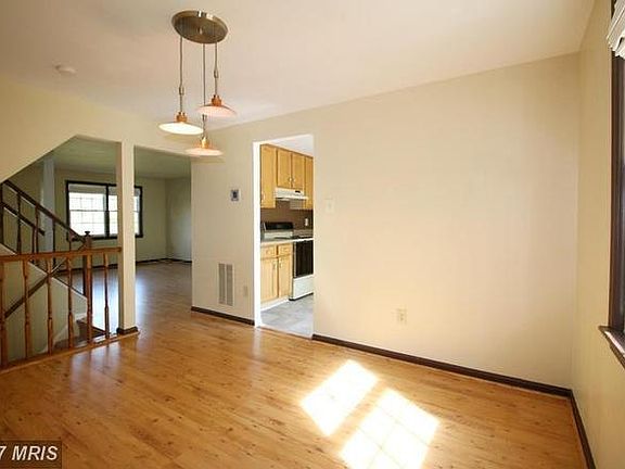 5th image of 6401 Birchleigh Cir