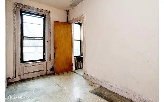 Sold by Douglas Elliman | media 16