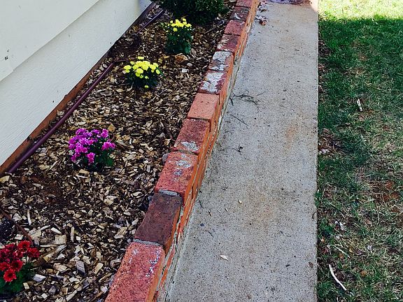 5th image of 2379 Belladonna St