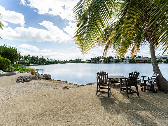 3rd image of 54 Mutiny Pl