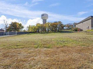 655 NW Jayellen Ave, Burleson, TX 76028