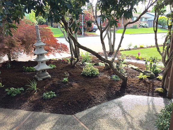 walkway from drive to entry