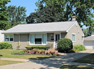 948 E Forest Ave, Des Plaines, IL 60018