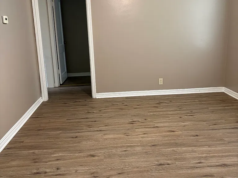 557 Prospect St — Photo 5