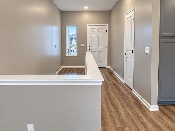 4th image of 8128 S 178th St