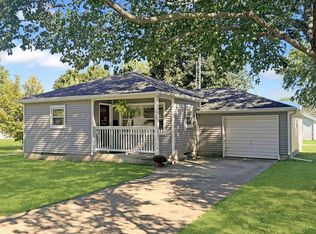 919 3rd St NE, Hampton, IA 50441