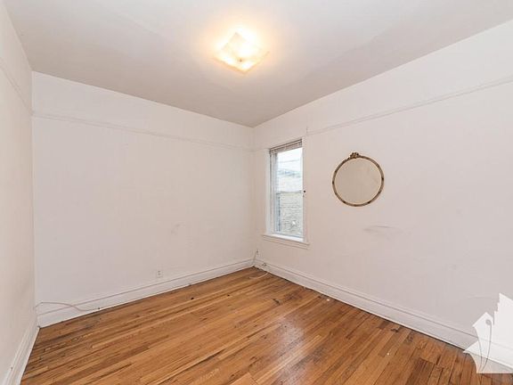2nd image of 3820 N Sheffield Ave #1 L