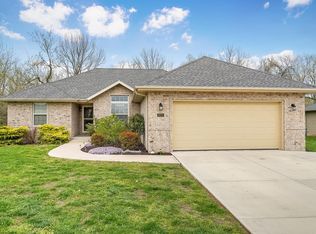 3201 E Bradford St, Republic, MO 65738
