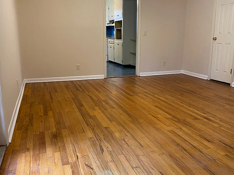 801 Mosley St — Photo 7