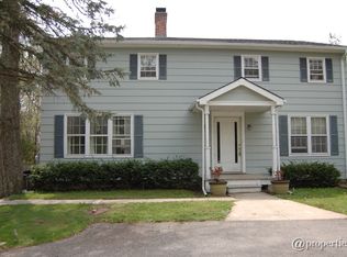 15605 W Buckley Rd, Libertyville, IL 60048