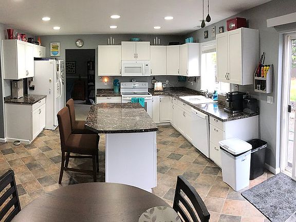 2nd image of 11303 218th Ave E