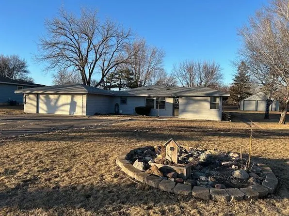 2322 260th St, Marshall, MN 56258