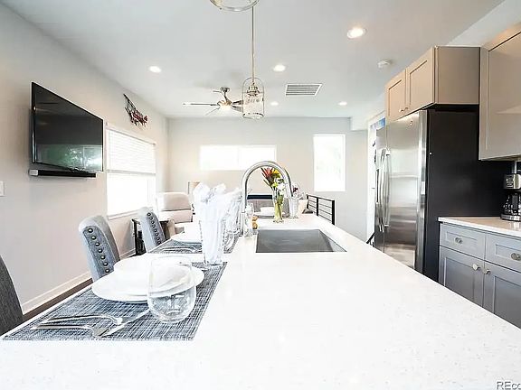5th image of 4312 1/2 Xavier St