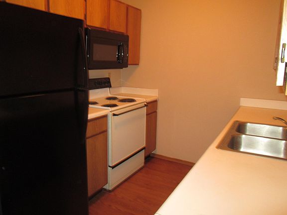 kitchen with and microwave please note frig was change out a
